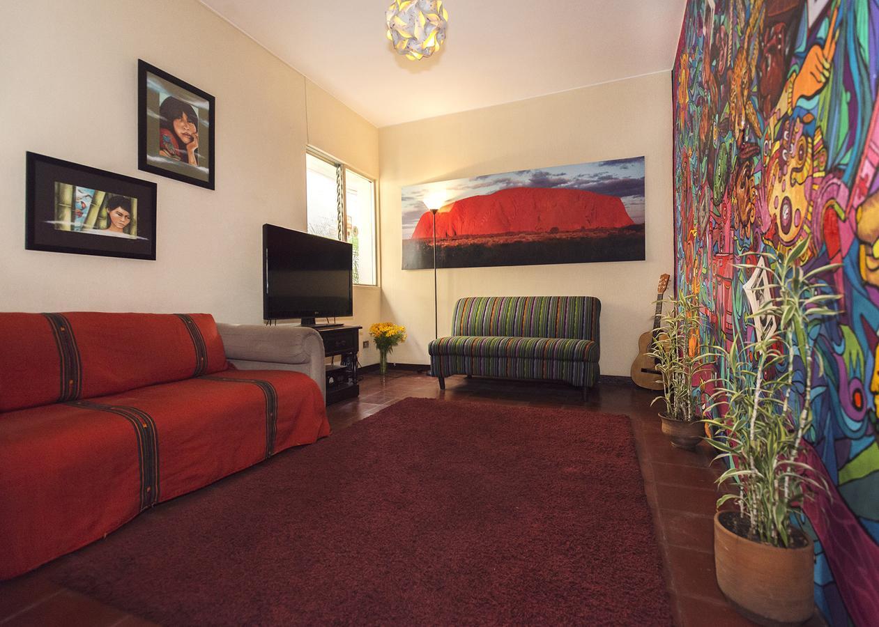 Quetzalroo Hostel Guatemala City Екстериор снимка