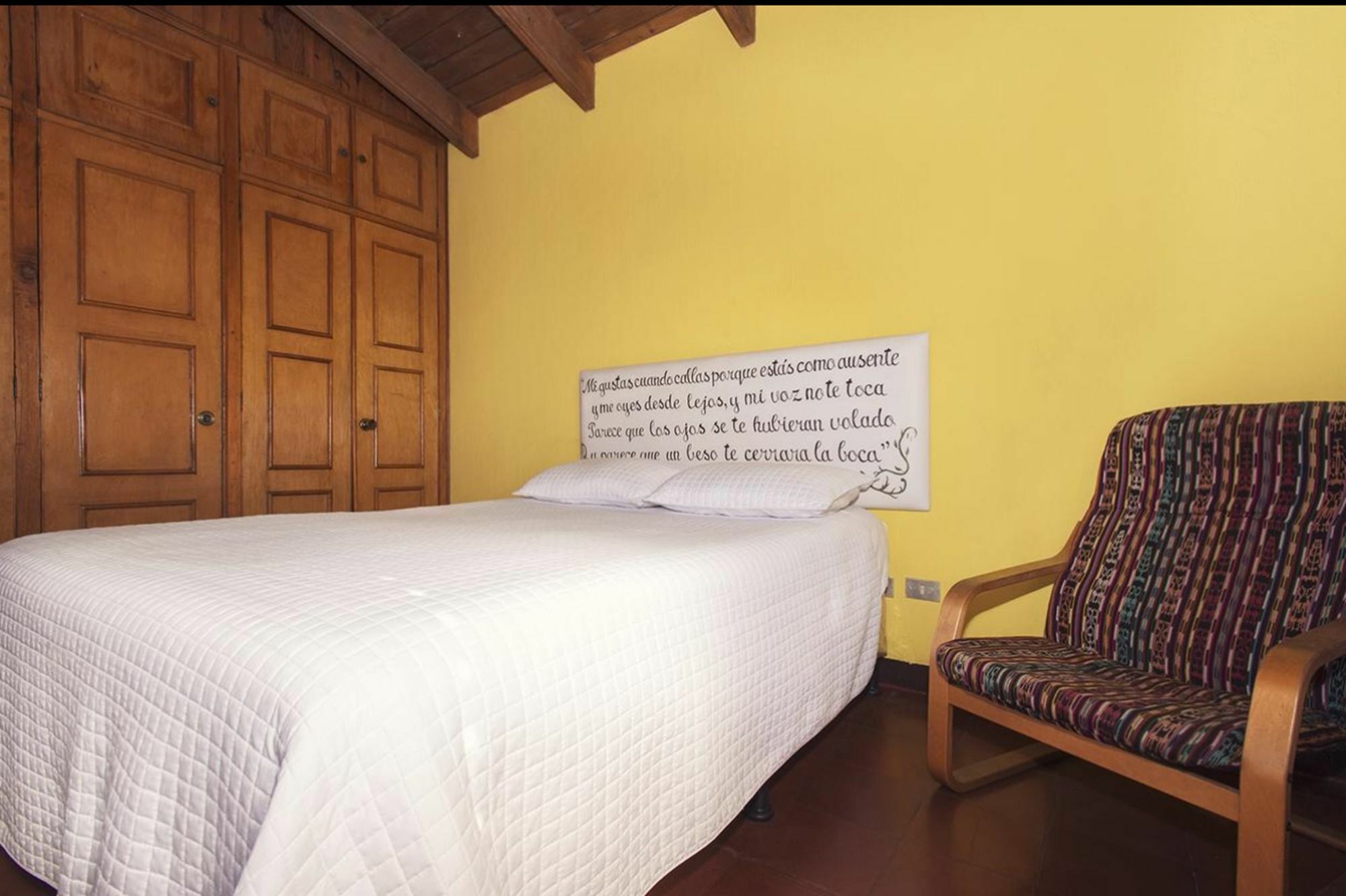 Quetzalroo Hostel Guatemala City Екстериор снимка